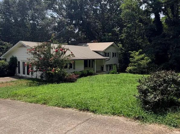 192 Summit St, Cornelia, GA 30531