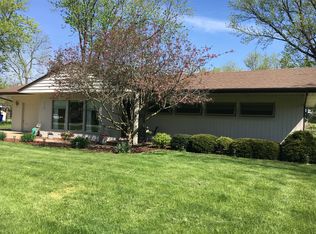 3540 E Orchard Dr, Decatur, IL 62521