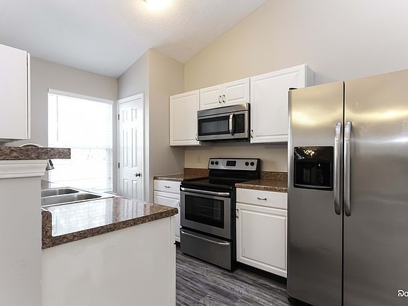 4th image of 8466 Traders Ct