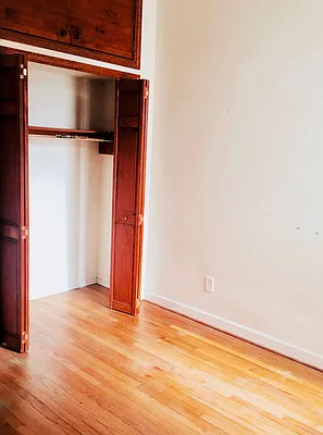 Rented by Warren T Real Estate Corp. | media 14