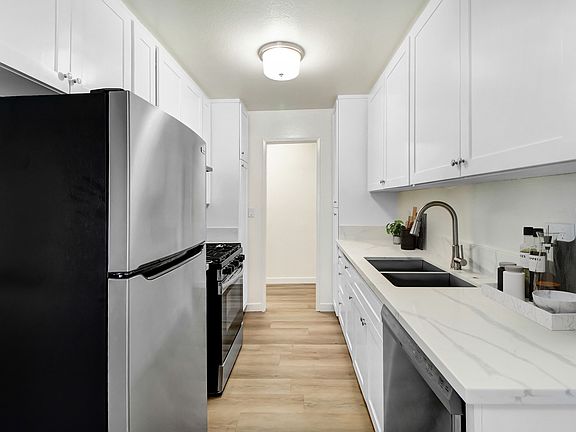 3rd image of 1709 S Westgate Ave #1