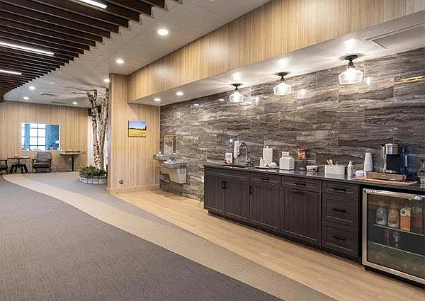 100 Woodlands Way S #208 — Photo 4