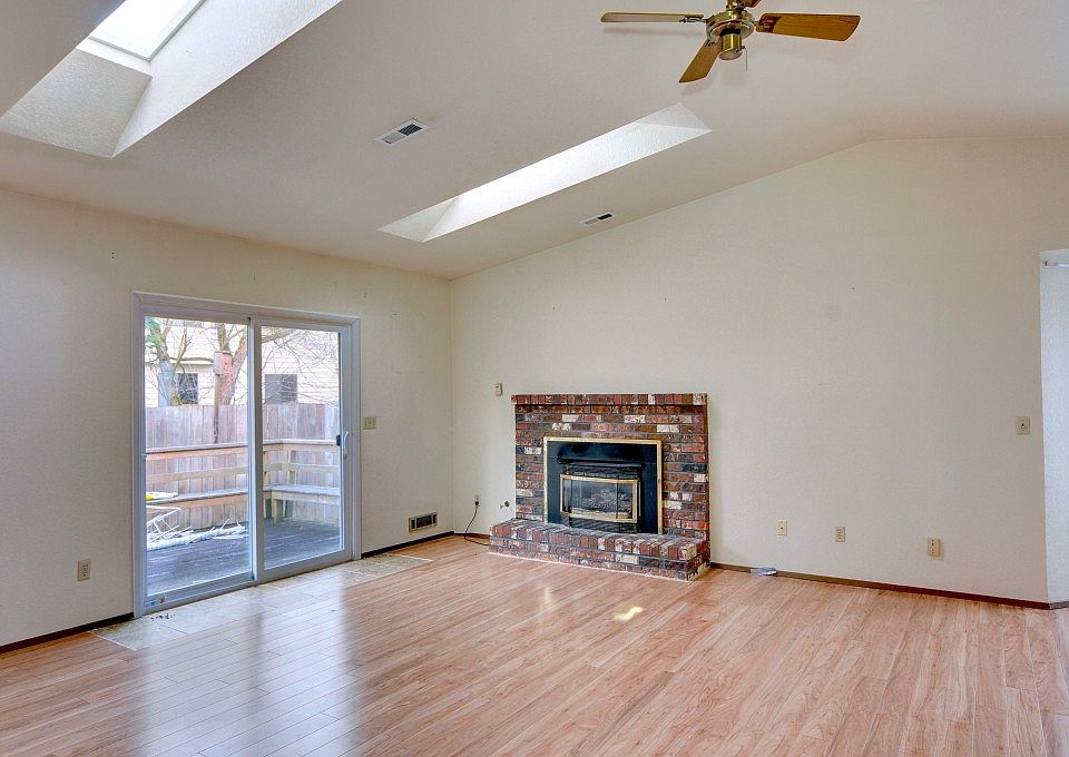 1st image of 3501 S 281st St