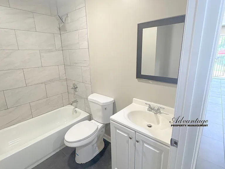2967 Forest Ave — Photo 21