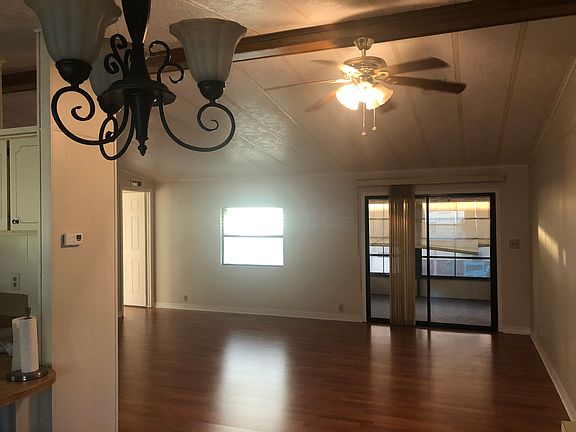 4th image of 8047 Palm Harbor Way