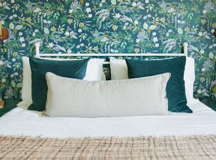 27 North St APT 4, Portland, ME 04101