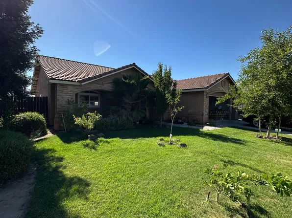 220 S Double Tree Way, Madera, CA 93637