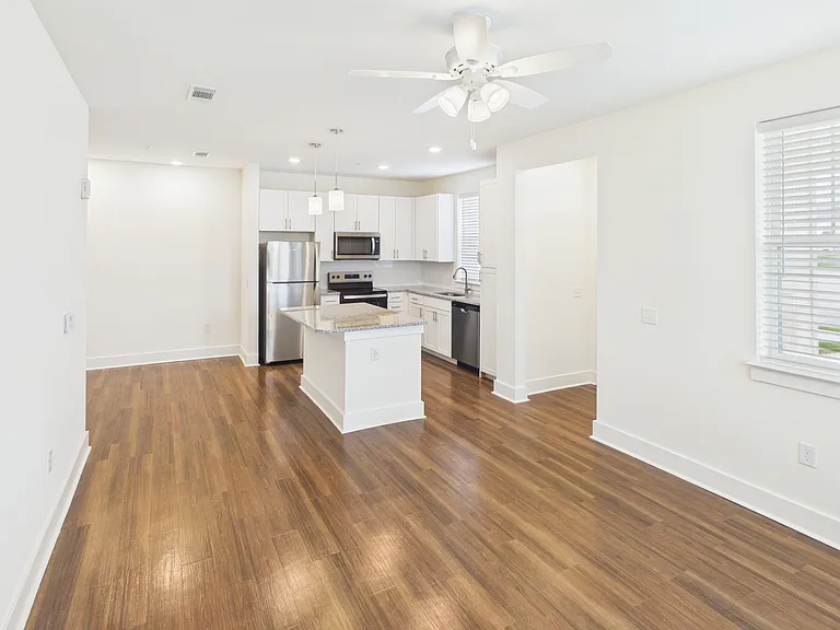 941 Champion Way #23-103 — Photo 1