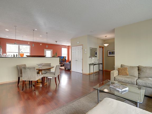 4th image of 2341 River Pointe Ln