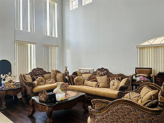 2nd image of 2530 Sand Arbor Cir