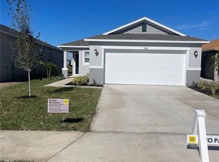 9380 Sandy Bluffs Cir, Parrish, FL 34219