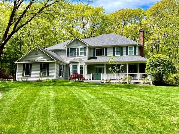 85 Westfield Dr, East Greenwich, RI 02818