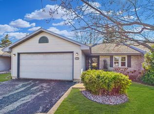 384 N Westhaven Dr, Oshkosh, WI 54904