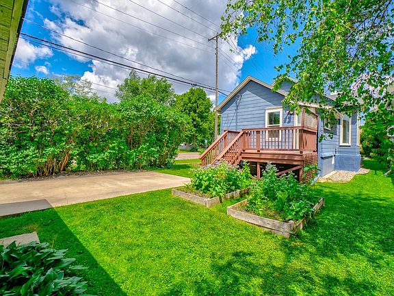3rd image of 858 Watson Ave
