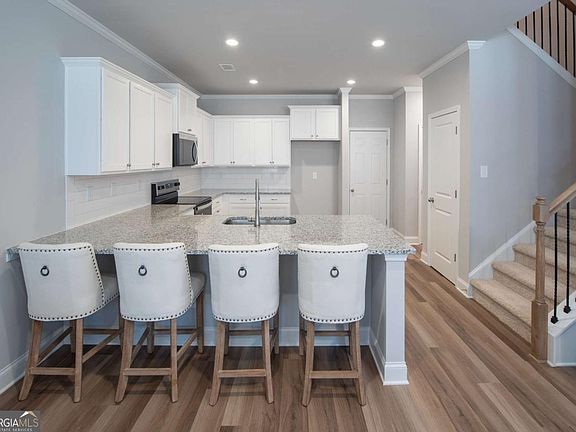 3rd image of 5525 Leyland Dr
