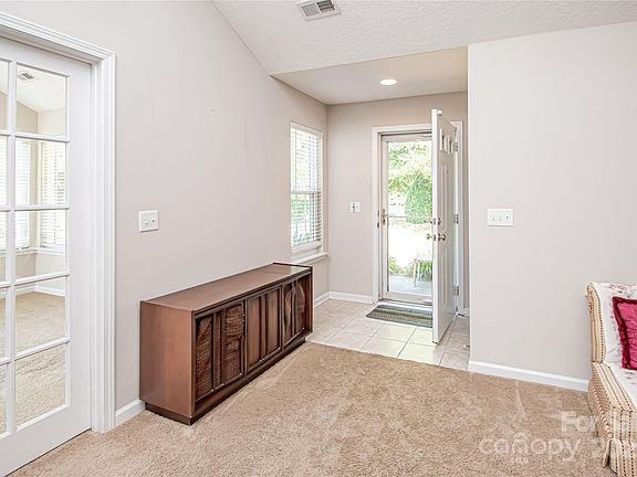 5th image of 8183 Sultana Cir