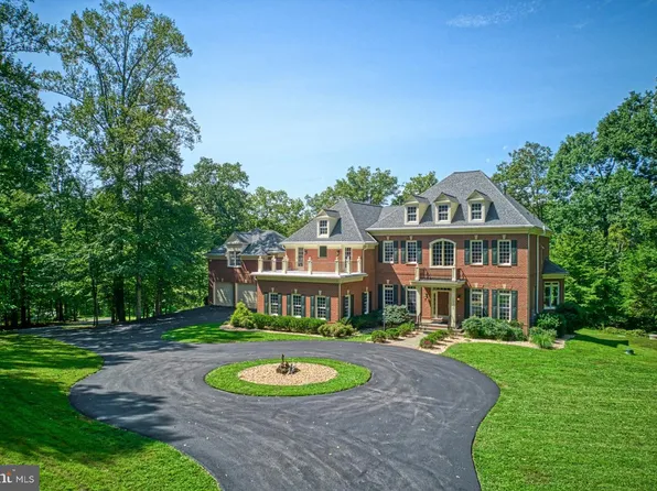 10300 Hampton Rd, Fairfax Station, VA 22039