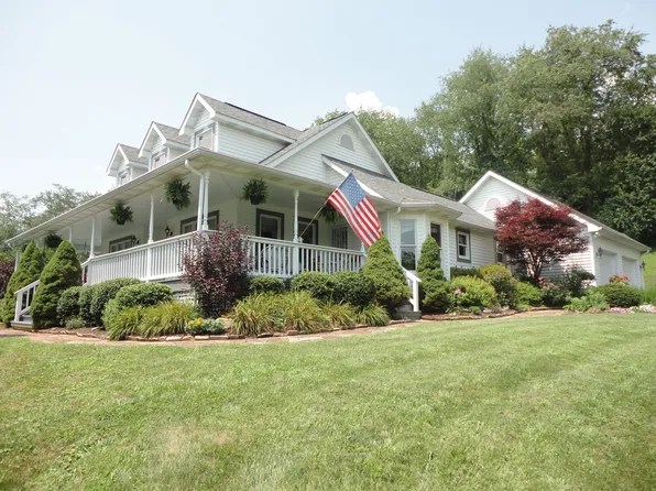 179 Stone Church Rd, Finleyville, PA 15332