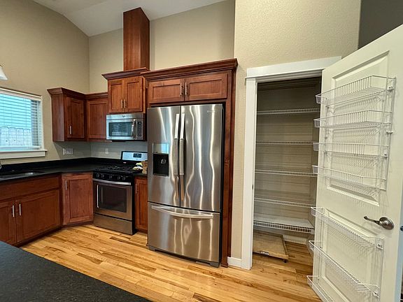 5th image of 1540 W Tarragon Dr
