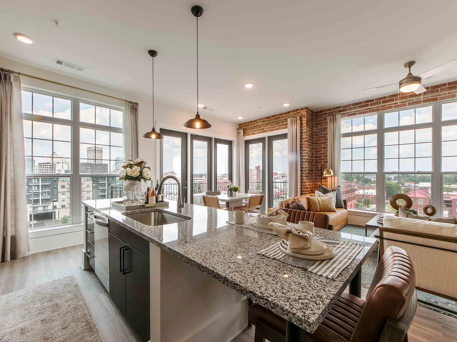 The Oliver Luxury Apartments — Photo 1
