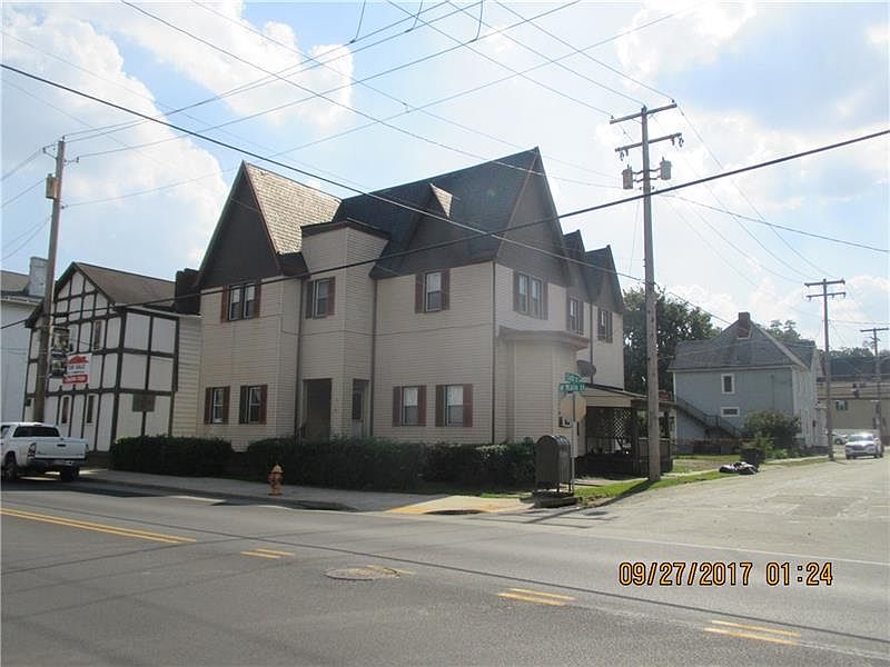 2nd image of 201 6th St