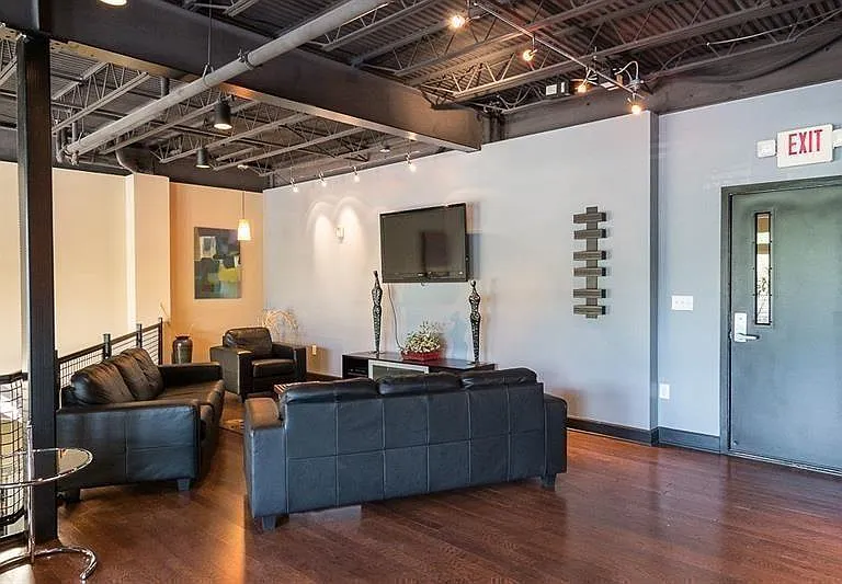 5300 Peachtree Rd #501 — Photo 38