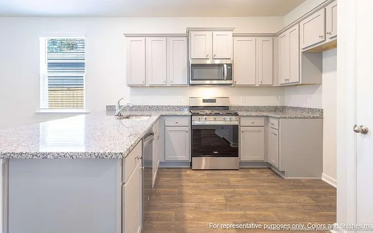 135 Congaree Ct — Photo 4
