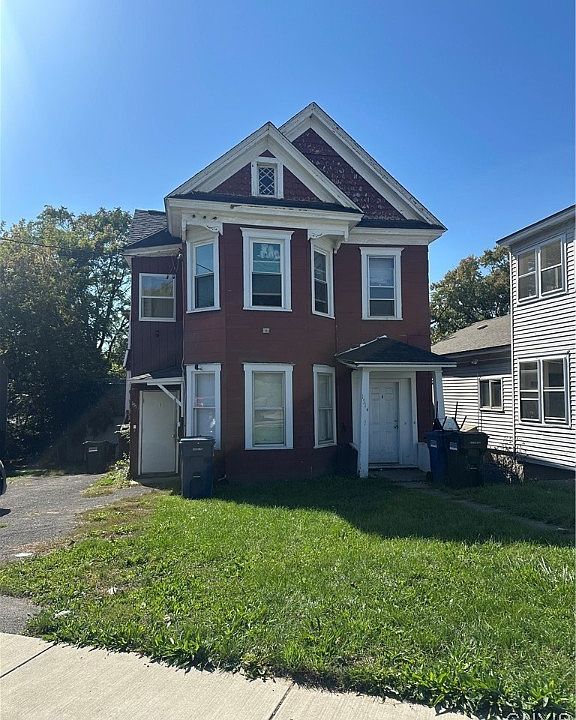 1st image of 1511 N State St APT 4