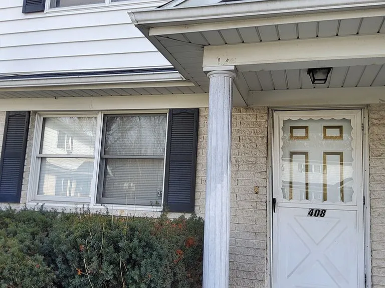 408 E Packer Ave — Photo 1