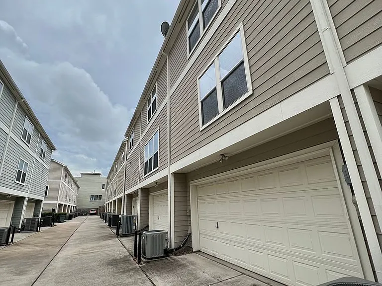 1728 Bevis St — Photo 22