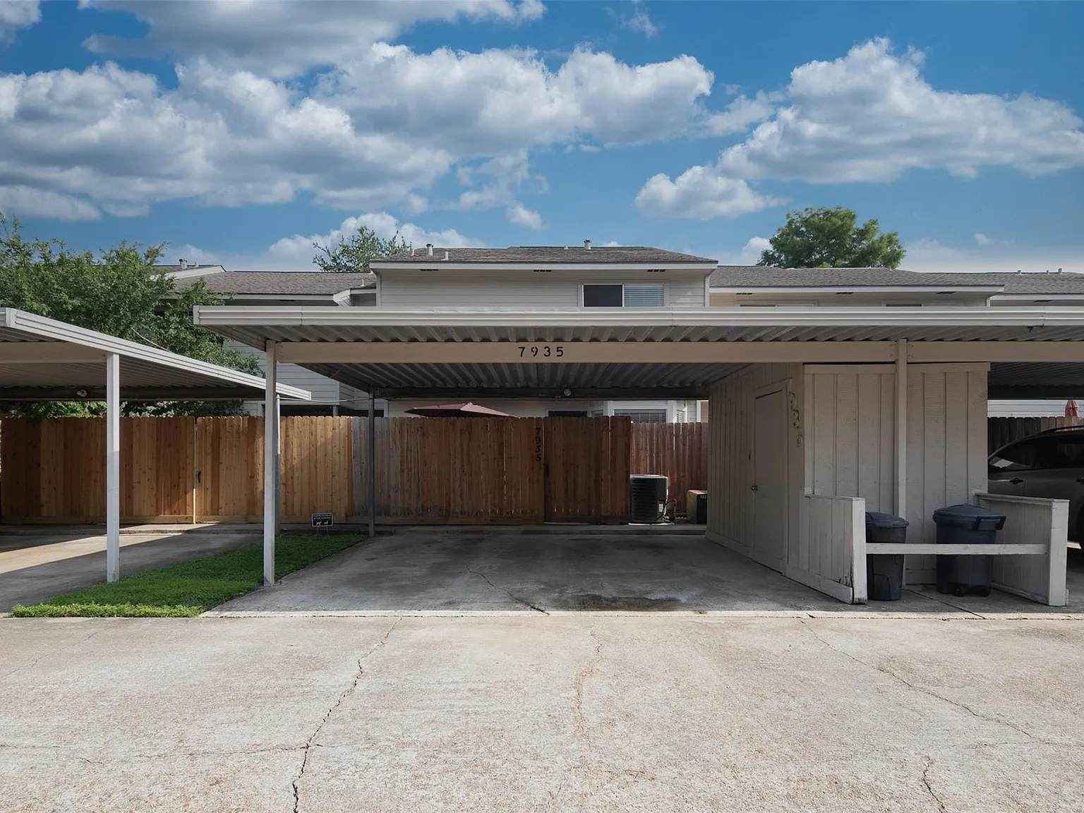 3 bed, 2.5 bath, 1808 sqft, $1,790 — Photo 3