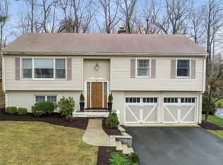 27 Gates Ave, Chatham, NJ 07928