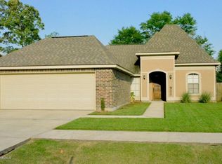 900 Pelican Ridge Cv, Carencro, LA 70520
