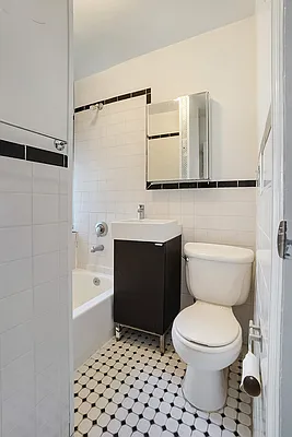 Rented by REAL New York | media 10