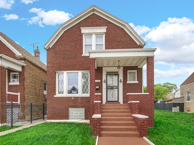 5736 S Honore St, Chicago, IL, 60636