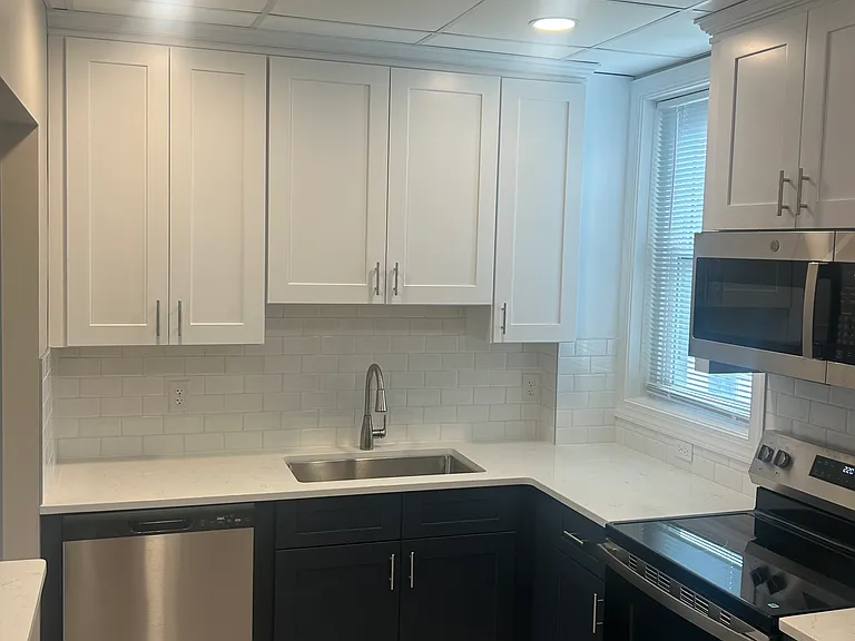 33 W Main St #8-1 — Photo 5