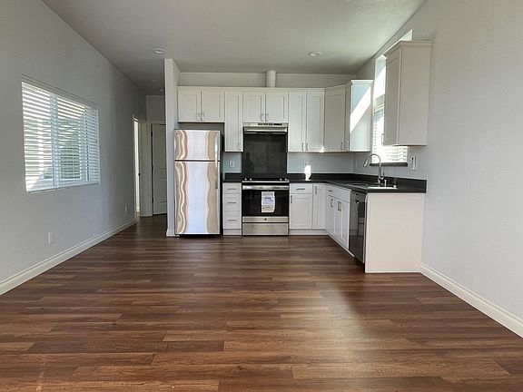 Common area with kitchen