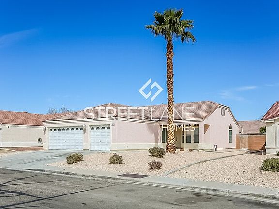 2nd image of 3026 Fern Crest Ave