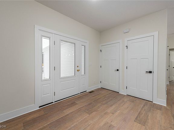 4th image of 3644 Elizabeth Dr