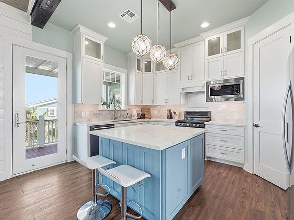 5th image of 21233 Gulf Dr