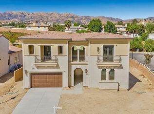 19827 Split Oak Rd, Los Angeles, CA 91311