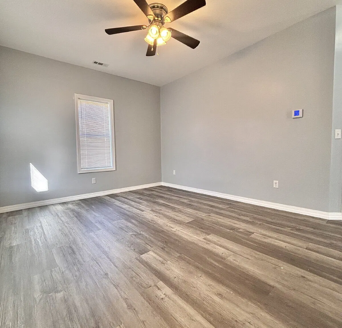 Newly Renovated 2-Bedroom Home with Fenced Backyard! — Photo 2