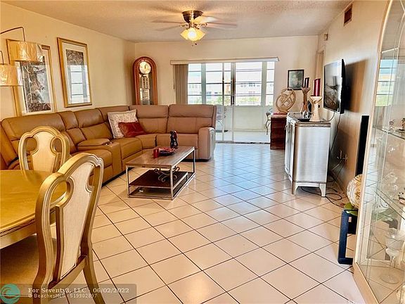 3rd image of 10208 NW 24th Pl APT 404