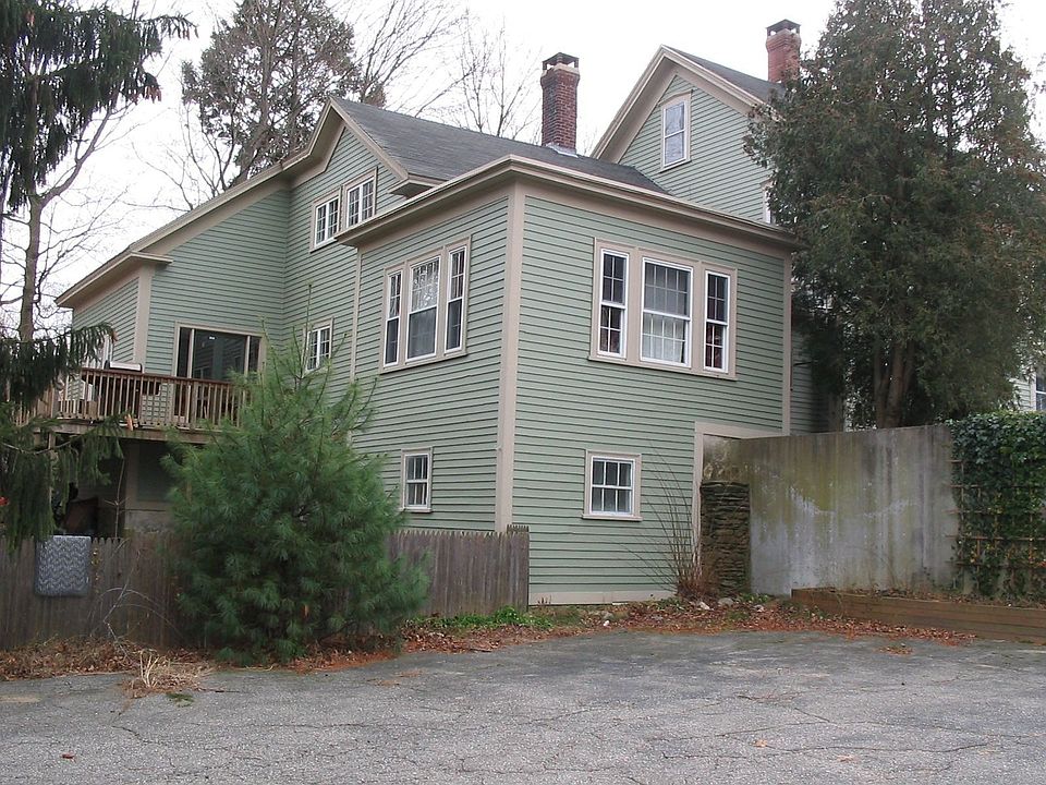 2nd image of 181 Great Rd