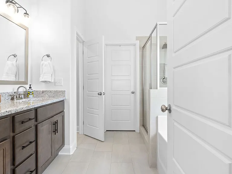 516 Bowden Dr — Photo 16