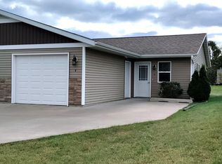 2307 Peters Dr #4, Eau Claire, WI 54703