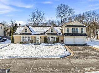 2142 Elm Ave, Warrington, PA 18976