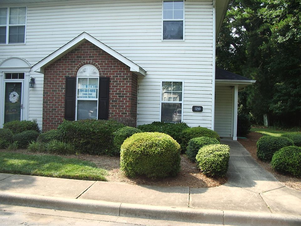 3740 Melrose Cottage