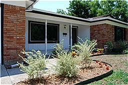3rd image of 6125 Trail Lake Dr