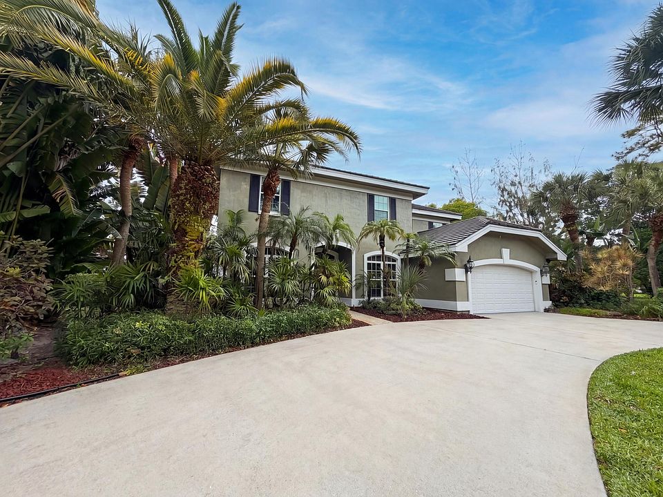 1st image of 6701 NW 61st Avenue